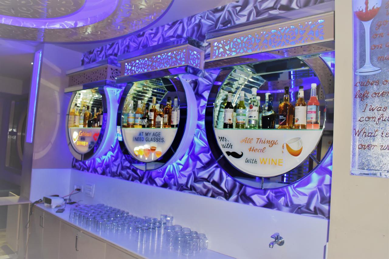Hotel Ashish Continental Phagwāra Екстериор снимка
