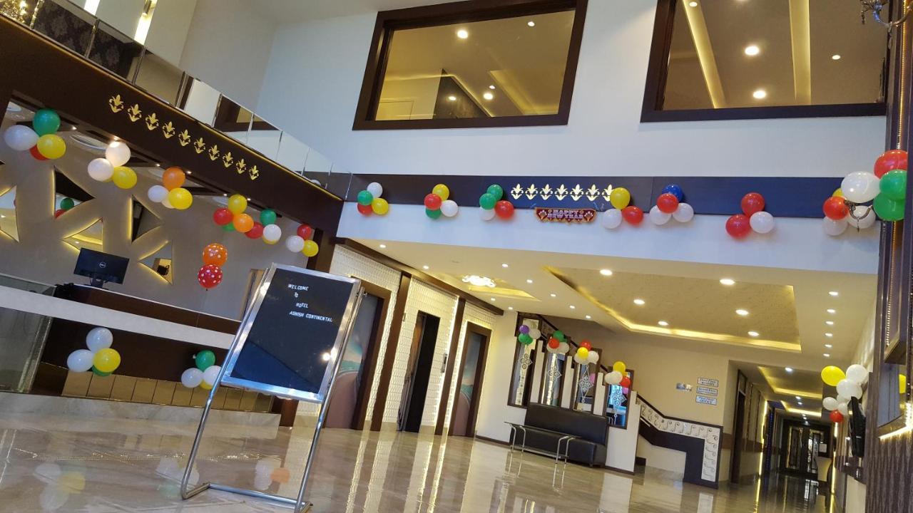 Hotel Ashish Continental Phagwāra Екстериор снимка